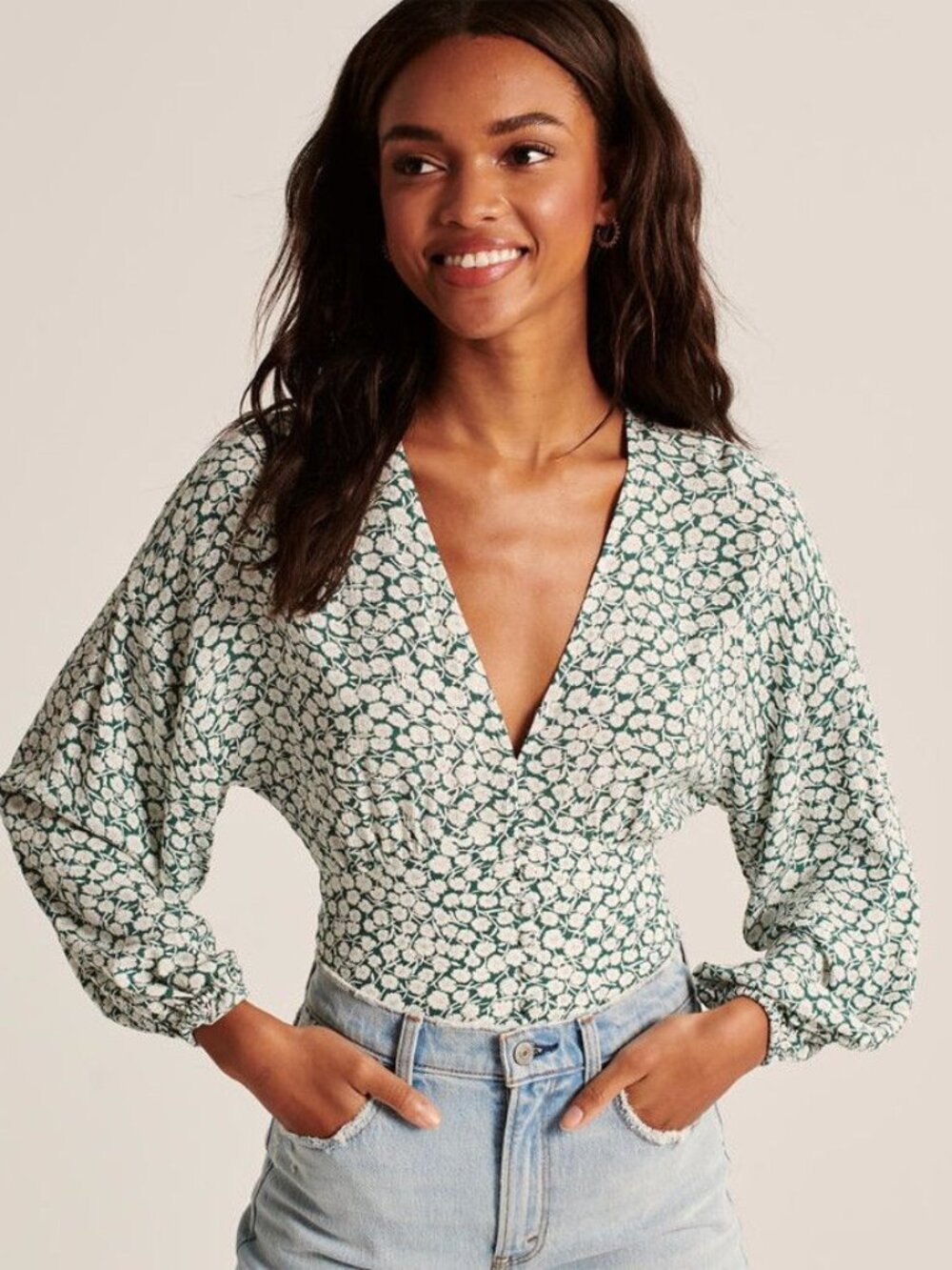 Abercrombie & Fitch Women's Green and White Crop-top